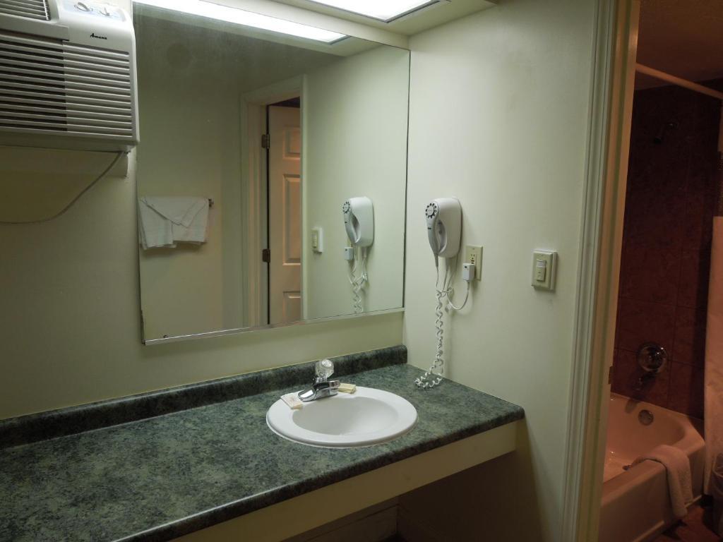 Wildwood Inn Florence Luaran gambar